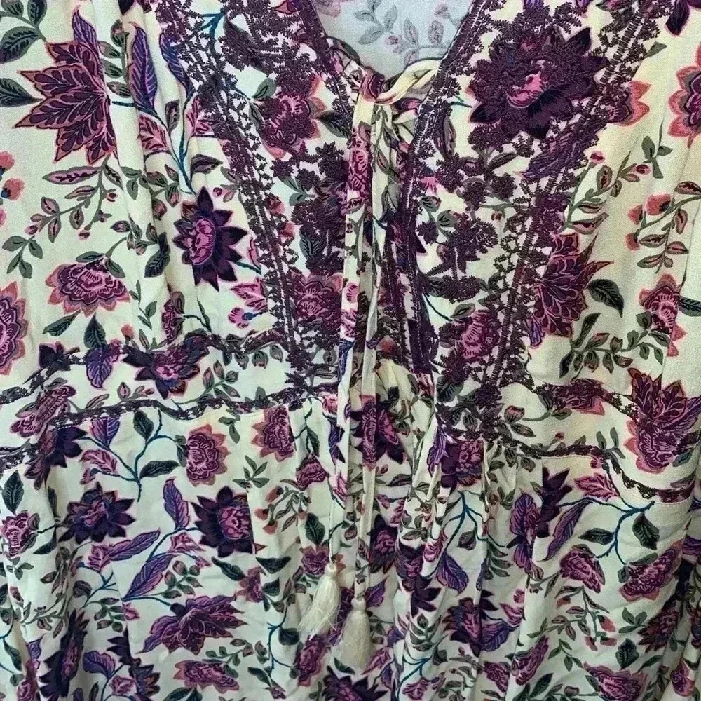 torrid Cream Floral Peasant Blouse with Plum Embroidery - Picture 7 of 15